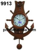 שעון מעץ מלא המעוצב בצורת עוגן של סירה 